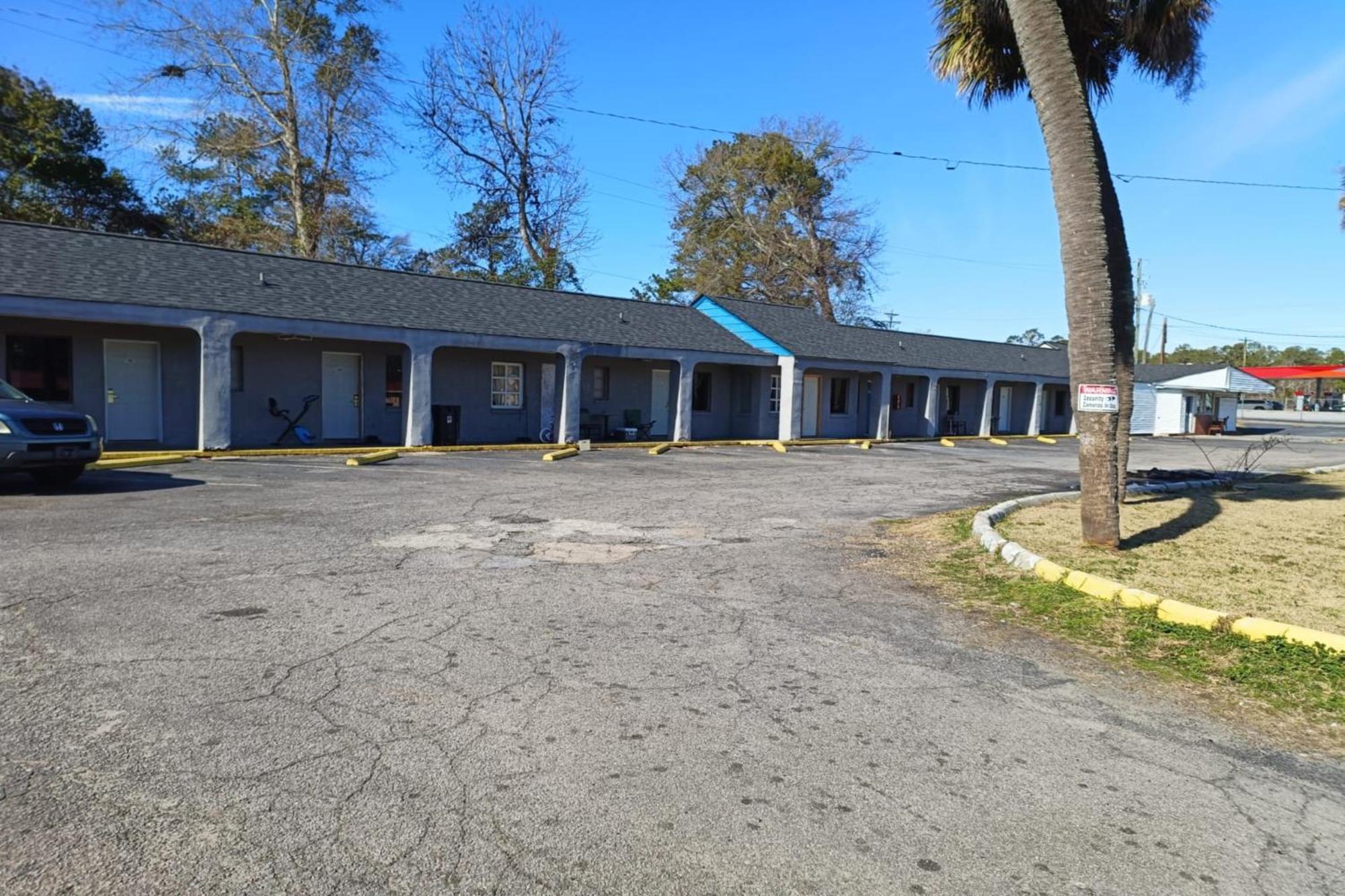 Crown Inn By Oyo Orangeburg Hwy 301 Exterior photo